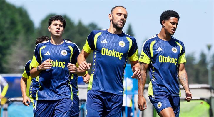 Fenerbahçe'ye kötü haber! Yıldız isim idmanı yarıda bıraktı