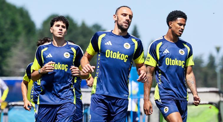 Fenerbahçe'ye kötü haber! Yıldız isim idmanı yarıda bıraktı