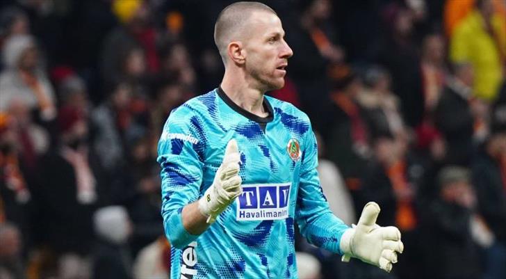 39 yaşındaki Paulo Victor ile sözleşme yenilendi