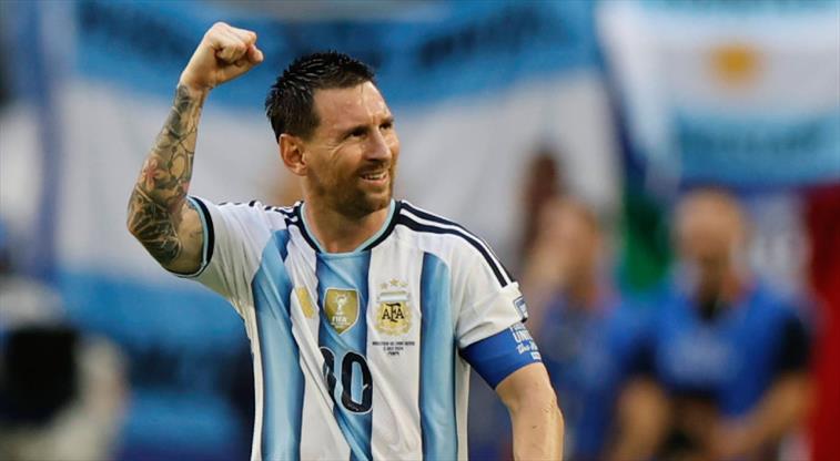 Lionel Messi bir kez daha sahnede! Rekorları kırmaya devam ediyor