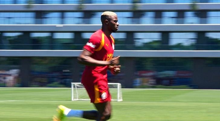 Galatasaray'da Victor Osimhen geri döndü!