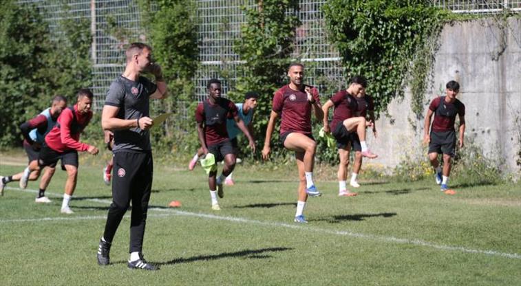 "Hedefimiz tekrar Trendyol Süper Lig'e çıkmak"
