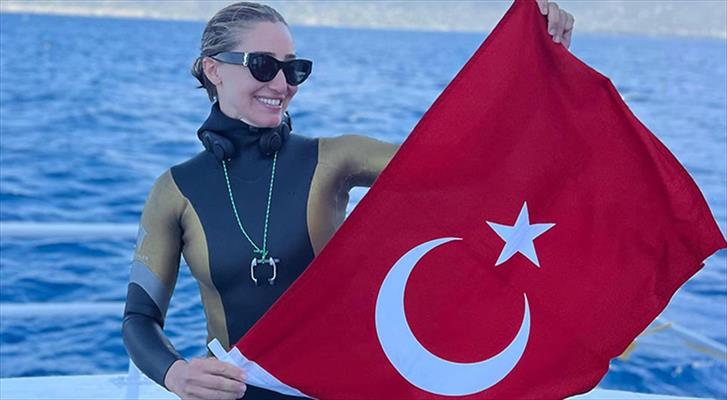 Şahika Ercümen'den Türkiye Şampiyonası'nda 2 altın