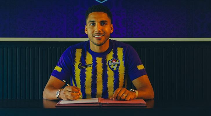 Eyüpspor, Abdelhamid Sabiri'yi renklerine bağladı