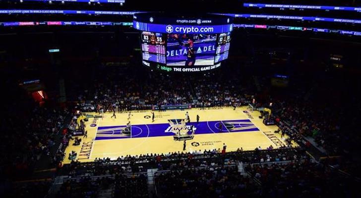Los Angeles Lakers rekor bedelle satılıyor!