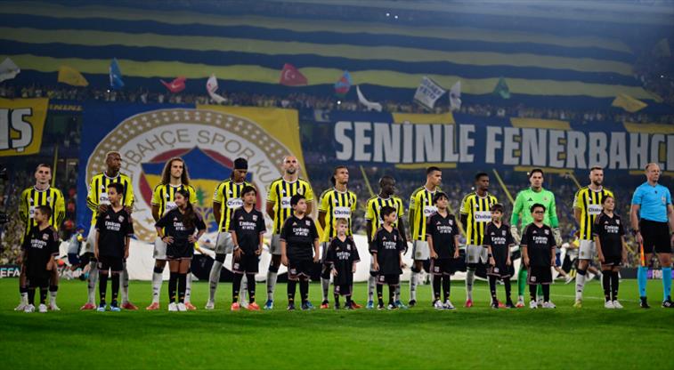 Fenerbahçe 7 değişiklikle Lyon karşısında