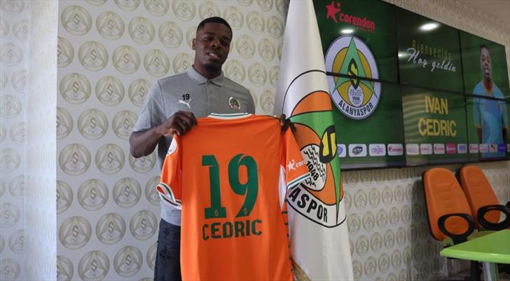 Corendon Alanyaspor'dan santrfor transferi!