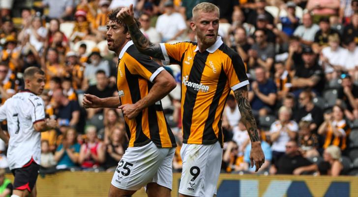 Hull City 10 yıl sonra Premier League'de! İşte ilk rakip