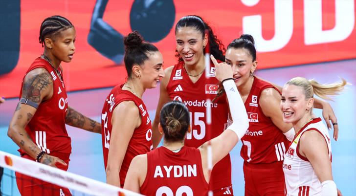 4'te 4 yaptık! Filenin Sultanları, Almanya'yı da mağlup etti