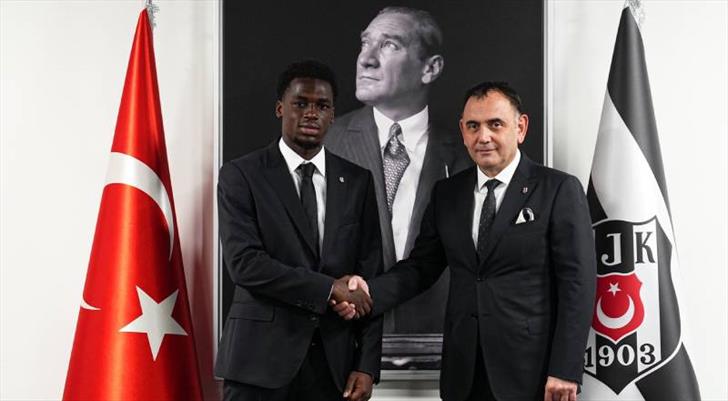 Ernest Poku, Beşiktaş tarihinin 4. Hollandalı futbolcusu oldu