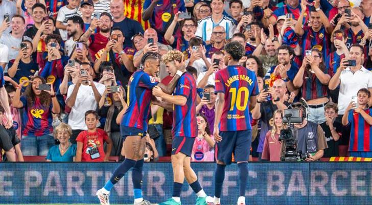 Galatasaray'ın rakibi Barcelona, 2'de 2 ile lige başladı!
