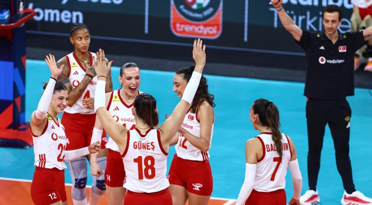 Yarı finaldeyiz! Filenin Sultanları, Almanya'yı devirdi