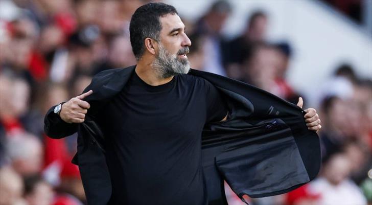 Arda Turan'ın Shakhtar'ı puanla başladı