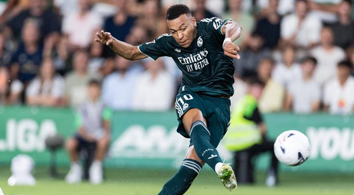 Mbappe'den yeni rekor: 23 rakibinin hepsine gol attı!