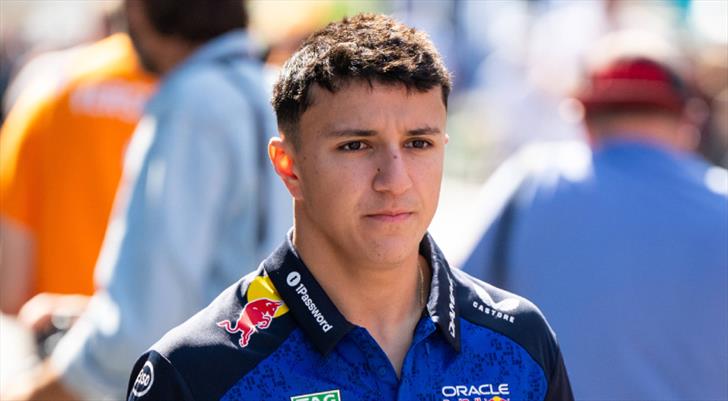 Red Bull, Isack Hadjar ile sözleşme yeniledi